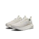 Men's Roam Trail Running Shoe  |  Star White/Vapor