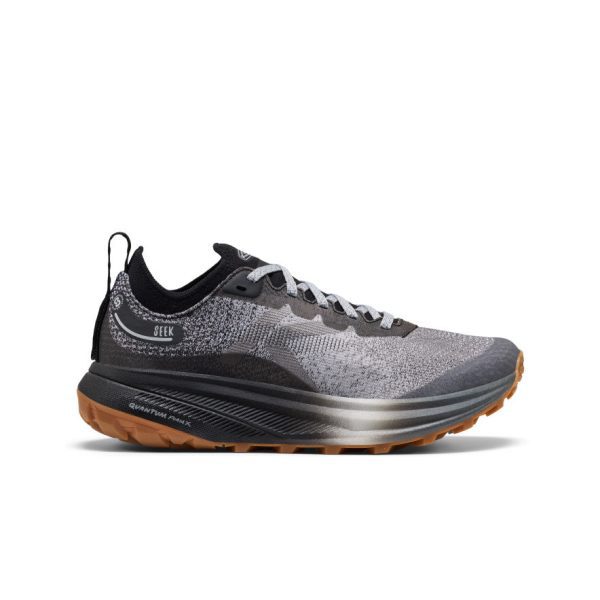 Women's Seek Trail Running Shoe  |  Black/Magnet