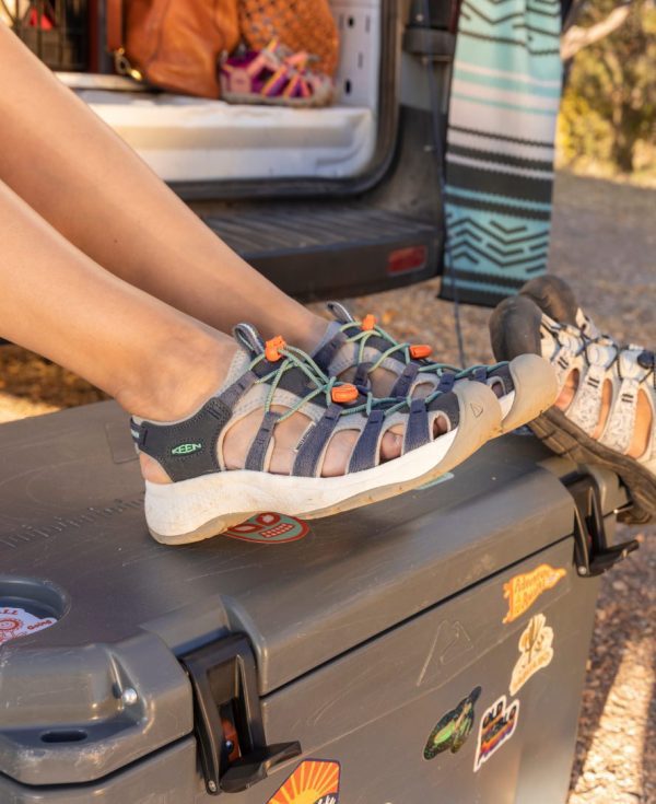 Women's Astoria West Sandal | Black/Grey