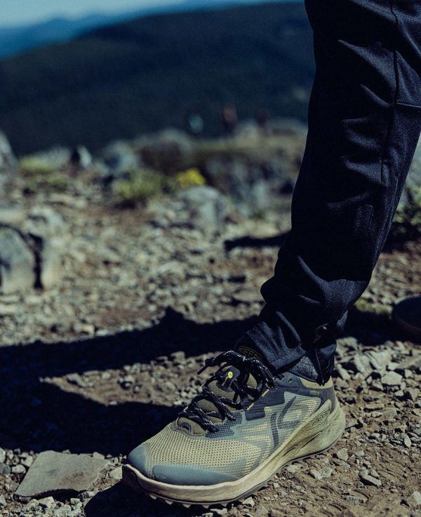 Men's Zionic NXT Waterproof Hiking Shoe | Abbey Stone/Dark Olive