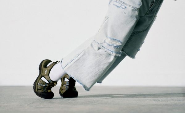 Men's Newport Retro Sandal x Études Studio | Etudes Olive