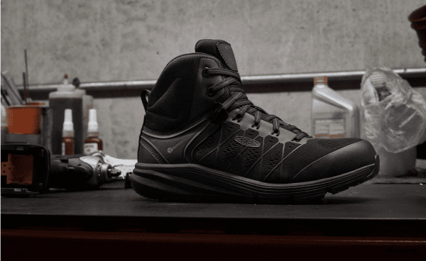 Women's Vista Energy Mid INT MET (Carbon Toe)  |  Black/Raven