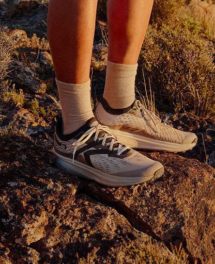 Men's Seek Trail Running Shoe  |  Safari/Black