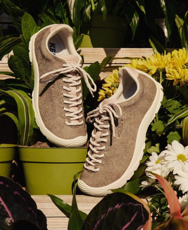 Women's Jasper KM Lite Sneaker  |  Cameo Rose/Black
