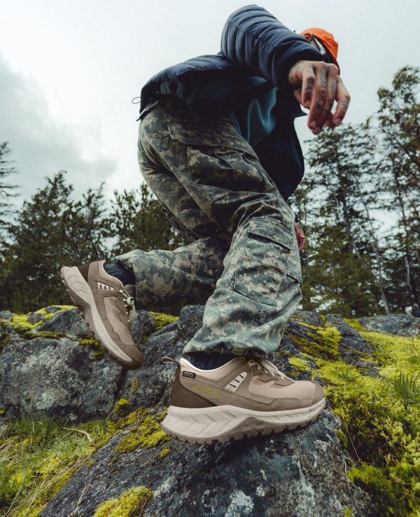 Men's Hightrail Vented Hiking Shoe  |  Brindle/Oak Buff