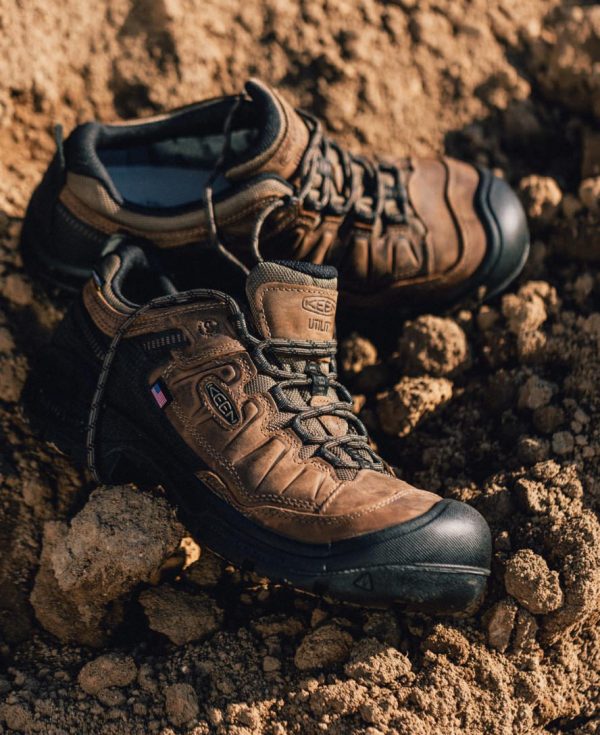 Men's Targhee IV Waterproof Work Shoe (Carbon Toe)  |  Dark Earth/Black