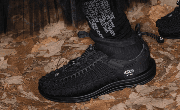 Women's UNEEK High Top x HYKE  |  HYKE Black