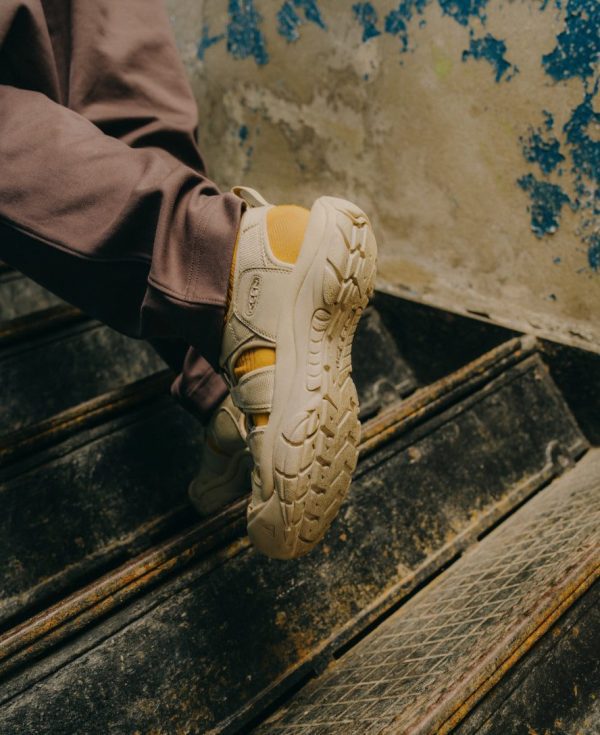 Women's Newport H2  |  Navy/Magnet