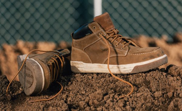 Men's Gibson Waterproof Work Boot (Carbon Toe)  |  Cascade Brown/Gum