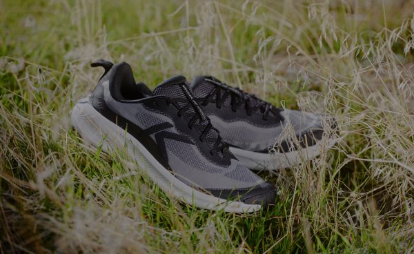 Women's Wander Trail Running Shoe | Black/Magnet