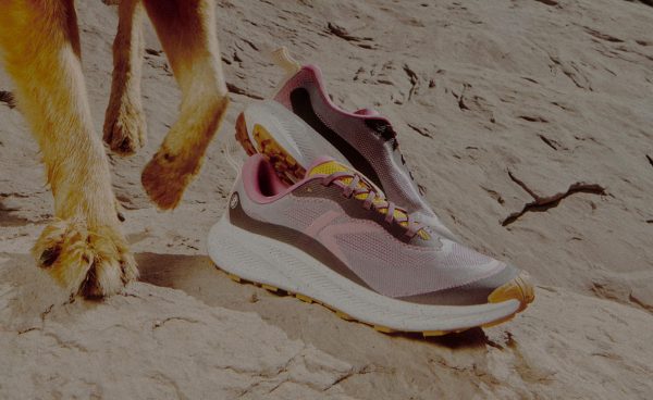 Women's Wander Trail Running Shoe | Huckleberry/Symphonic Sunset