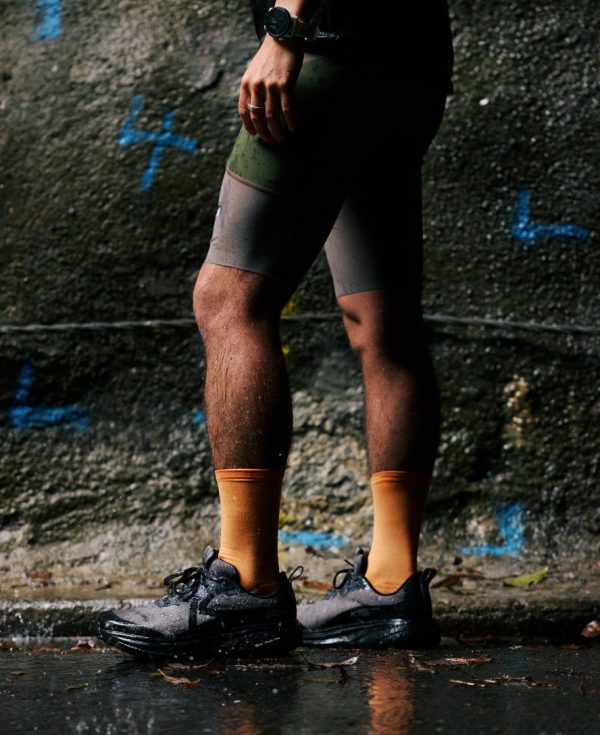 Men's Roam Waterproof Trail Running Shoe  |  Dark Olive/Burnt Brick